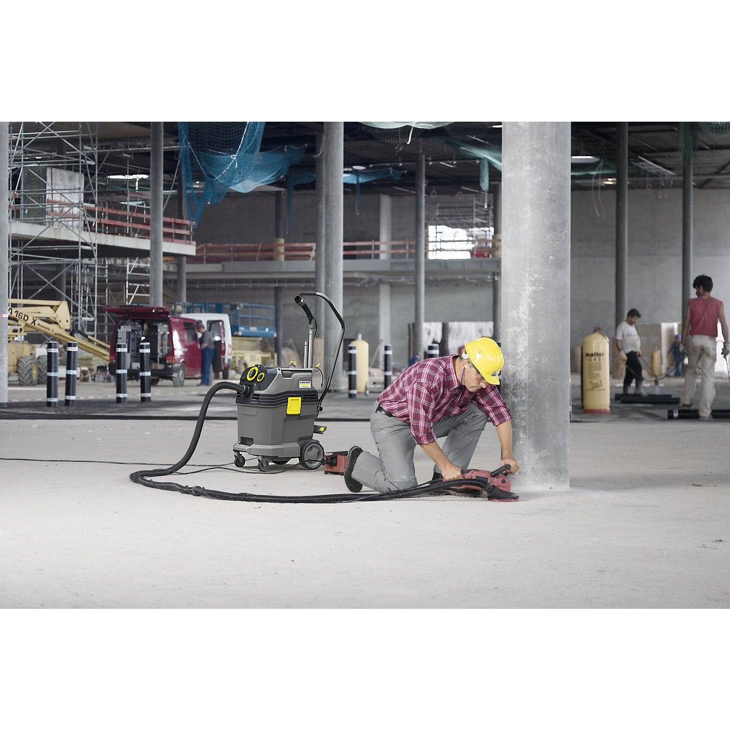 Wet and dry vacuum cleaner, NT 40/1 Tact Te L 1200 W, capacity 40 l, with power socket.