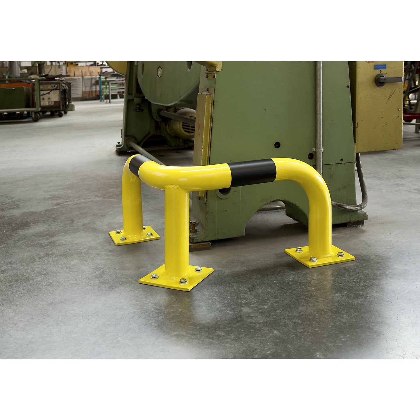 Corner crash protection bar, Ø 76 mm, for indoor use, height 600 mm.