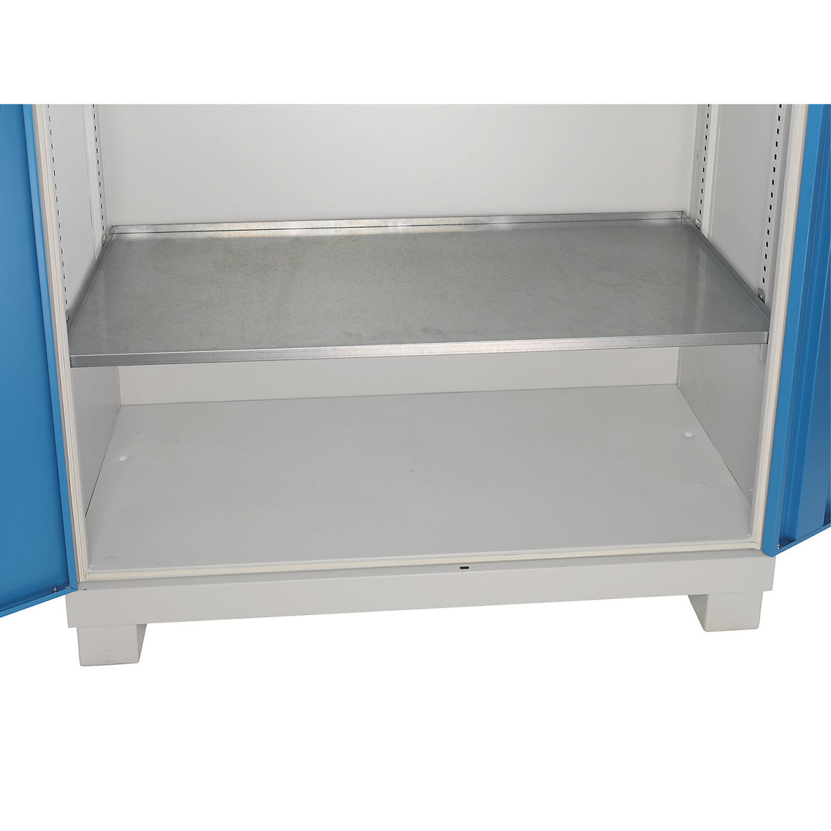 Shelf, zinc plated, HxWxD 45 x 1167 x 550 mm, max. load 80 kg.
