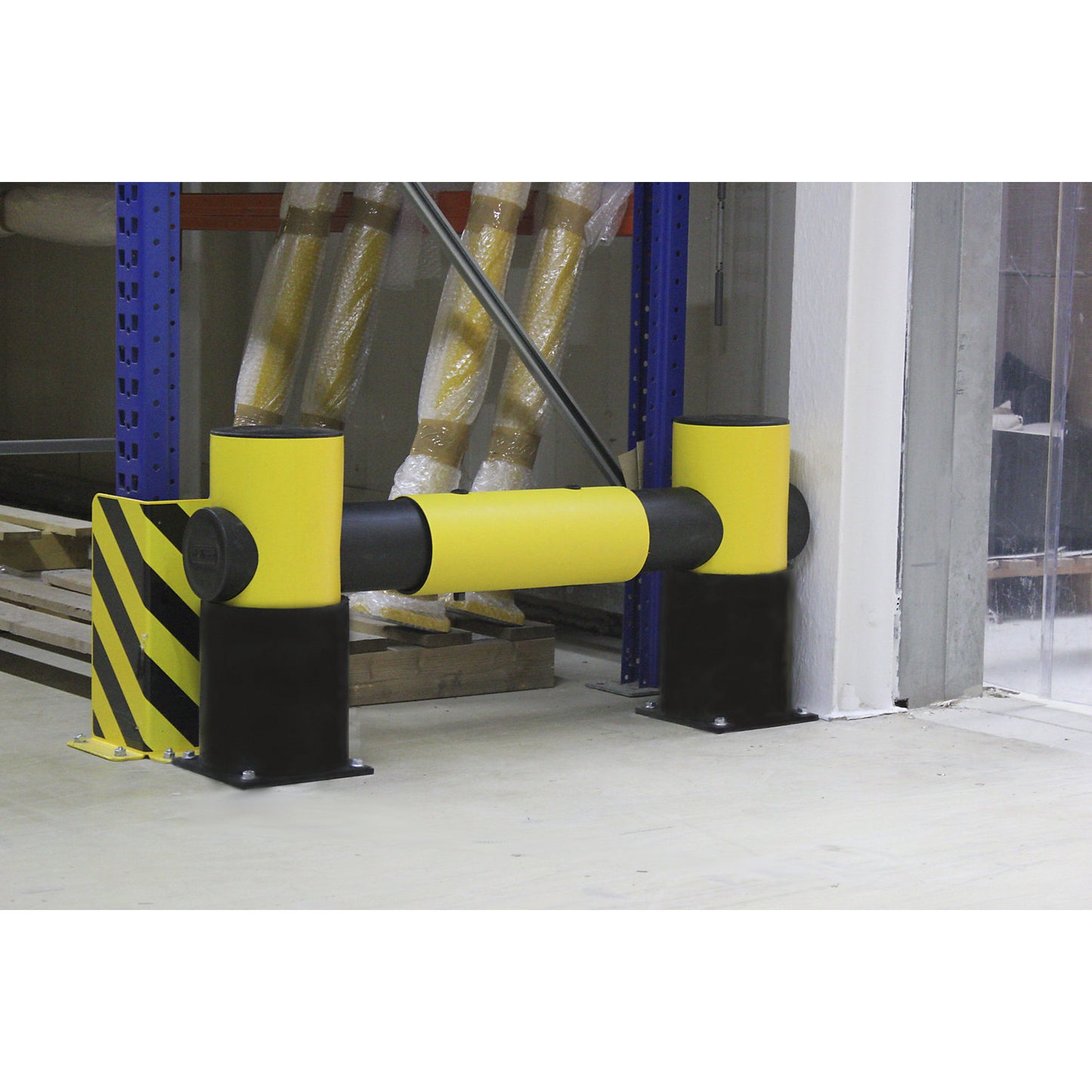 Pallet racking end protection, made of flexible plastic, 1 rail, 1137 mm.
