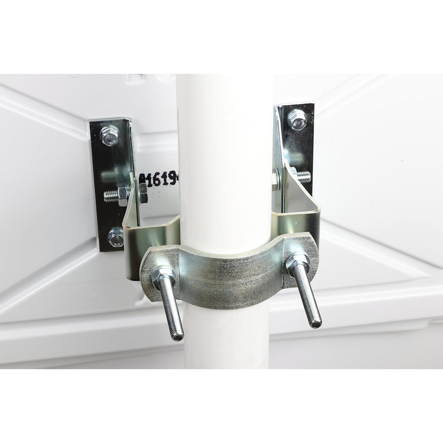 Traffic mirror with universal bracket, rectangular, HxWxD 400 x 600 x 50 mm.