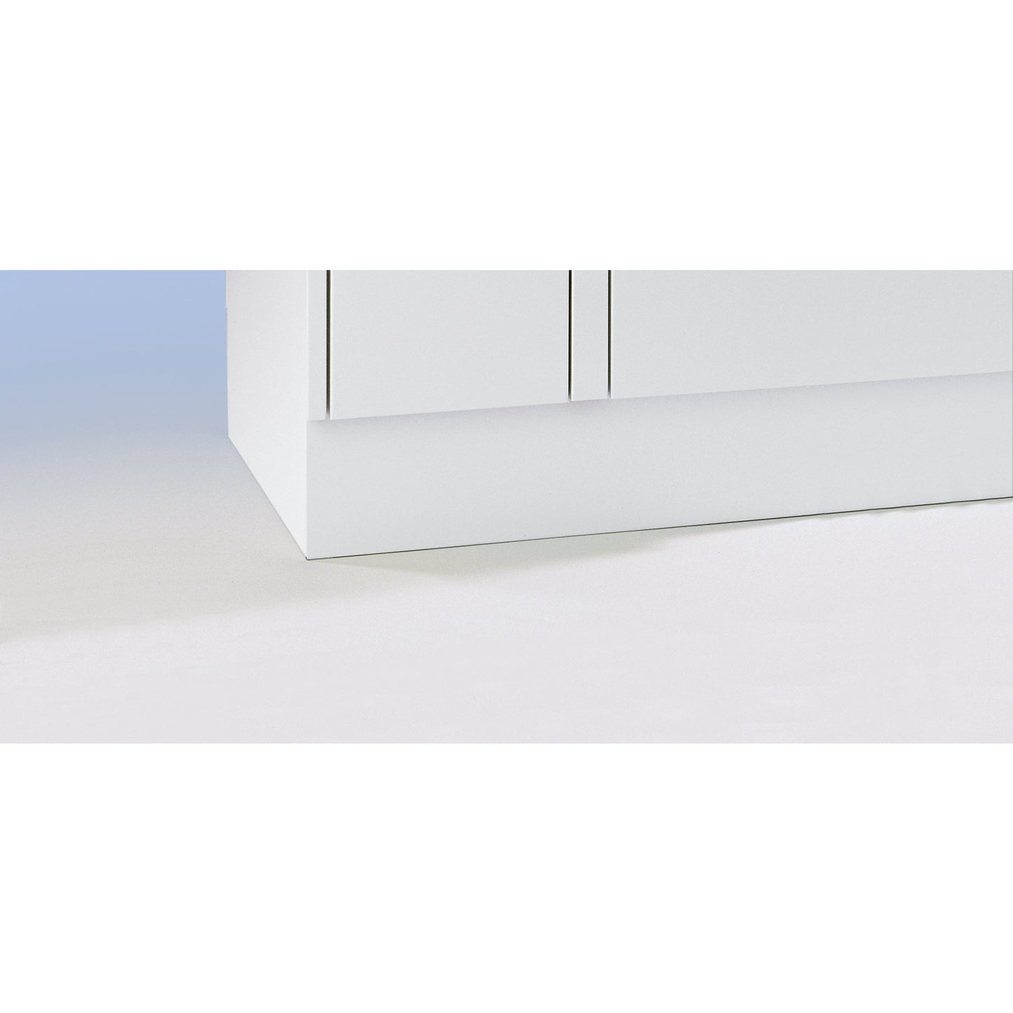 Plinth, height 100 mm, for clothes locker, extra cost.