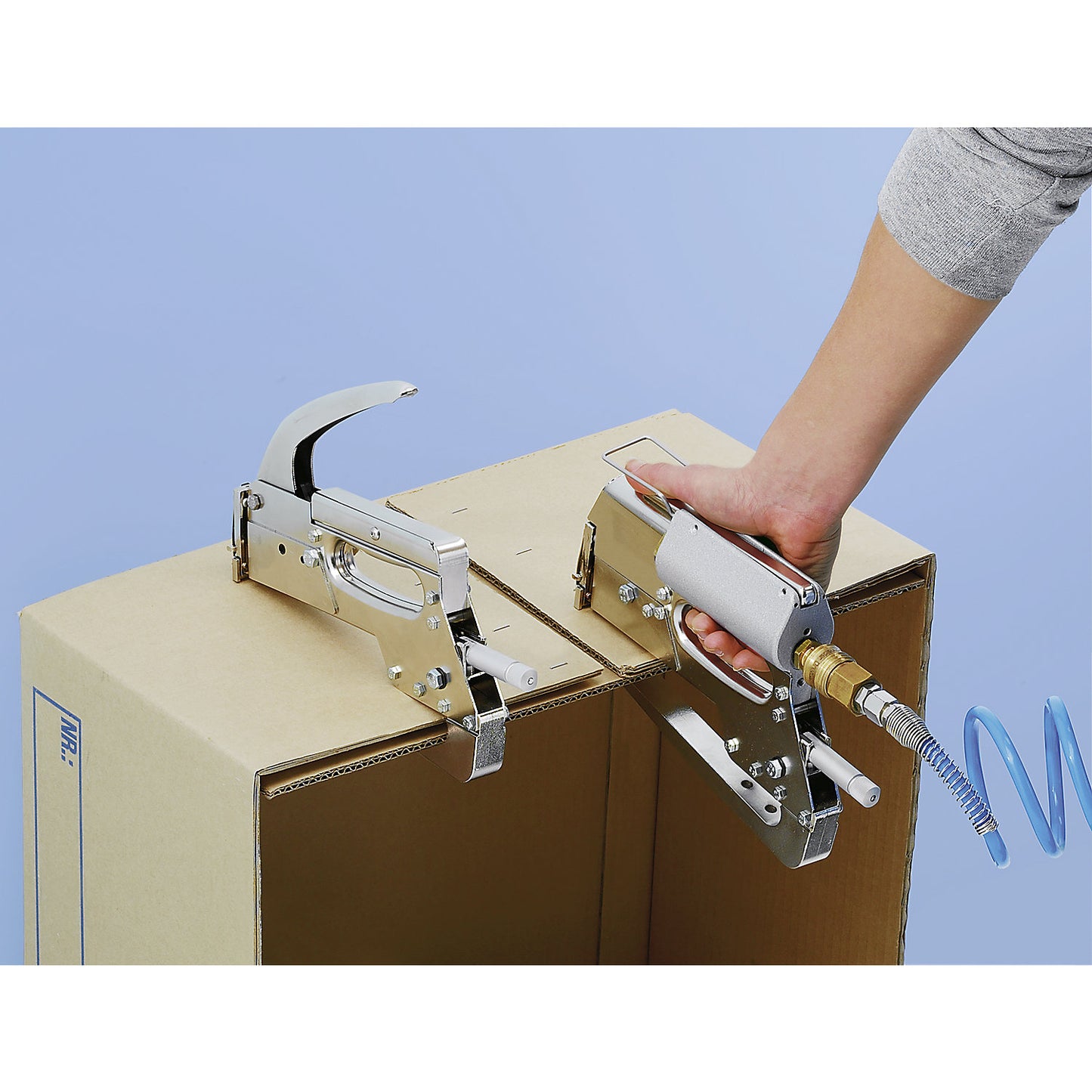 Plier stapler, for closed stapling, pneumatic for staples 10 - 16 mm.