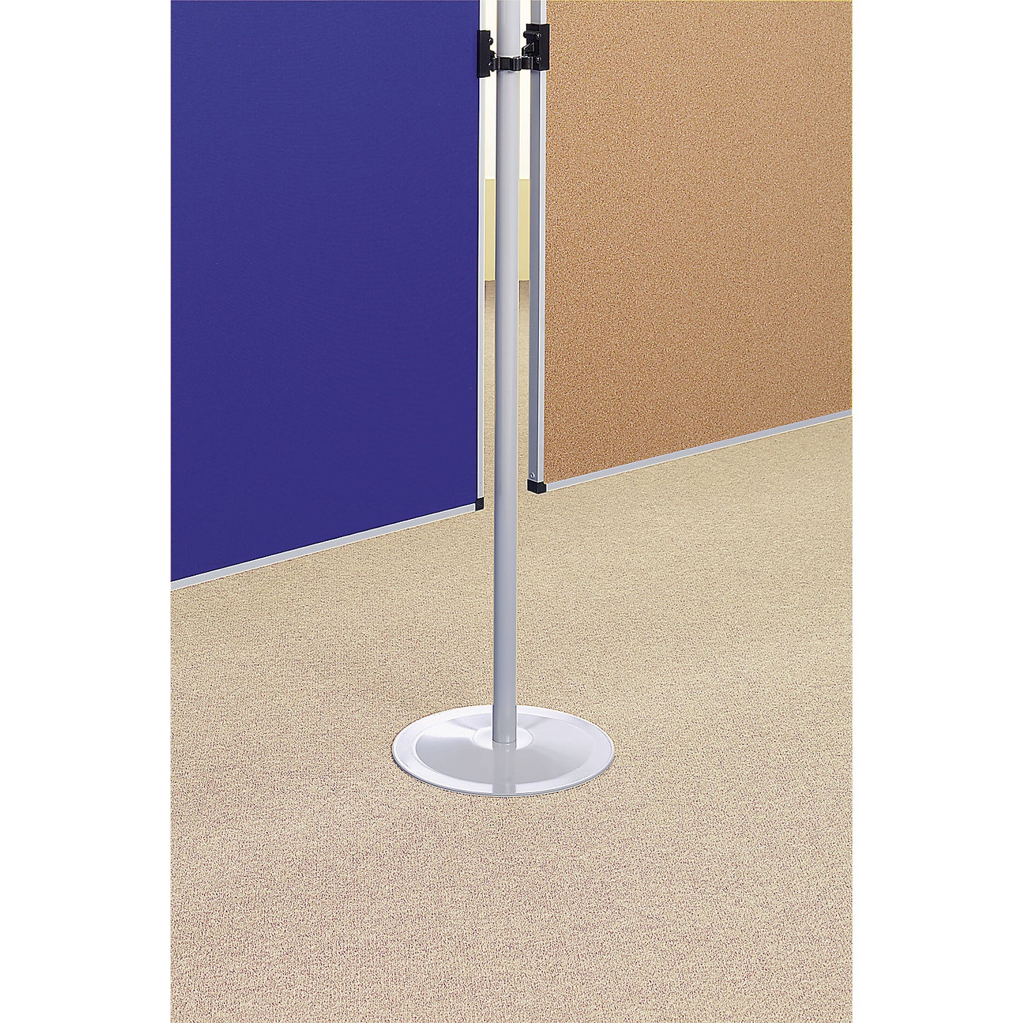 Stand, with round foot, pack of 1.