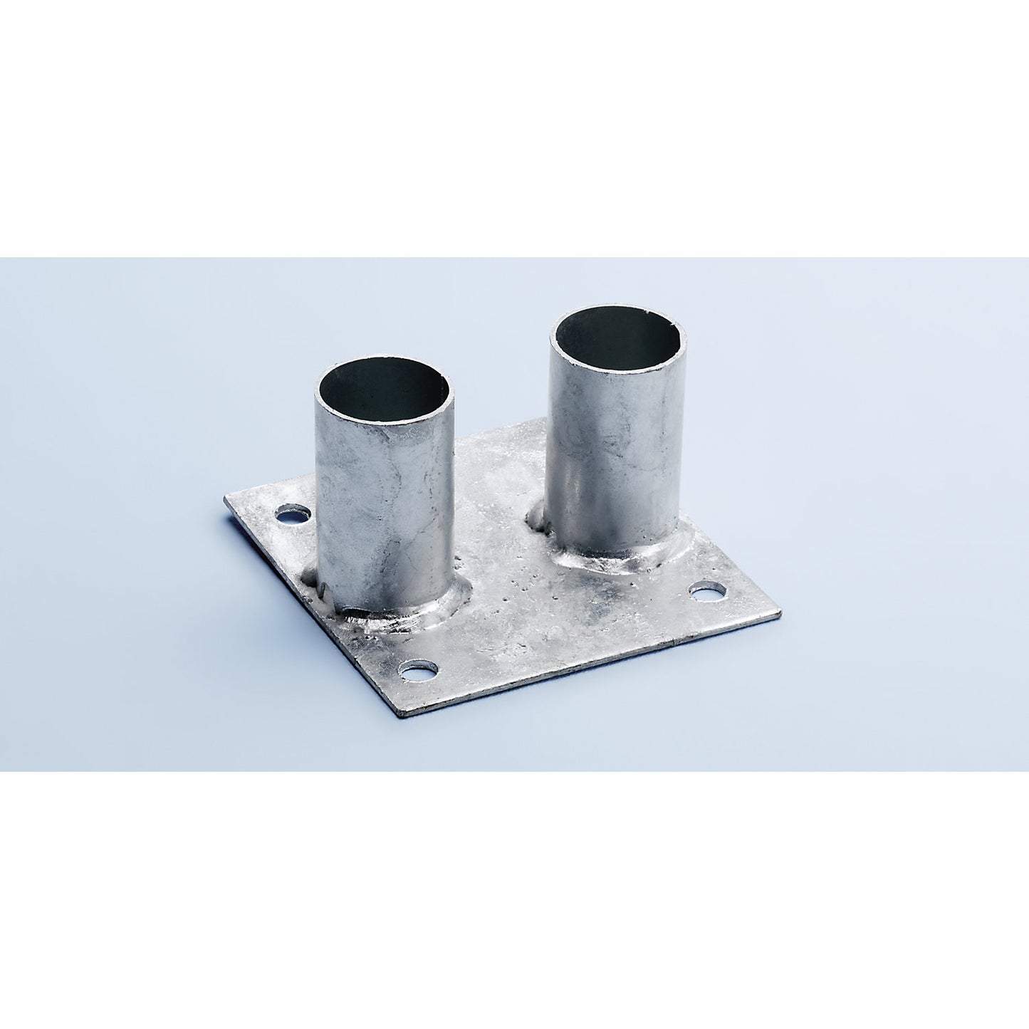 Steel anchoring plate, zinc plated, for mobile fencing, length x width 150 x 130 mm.