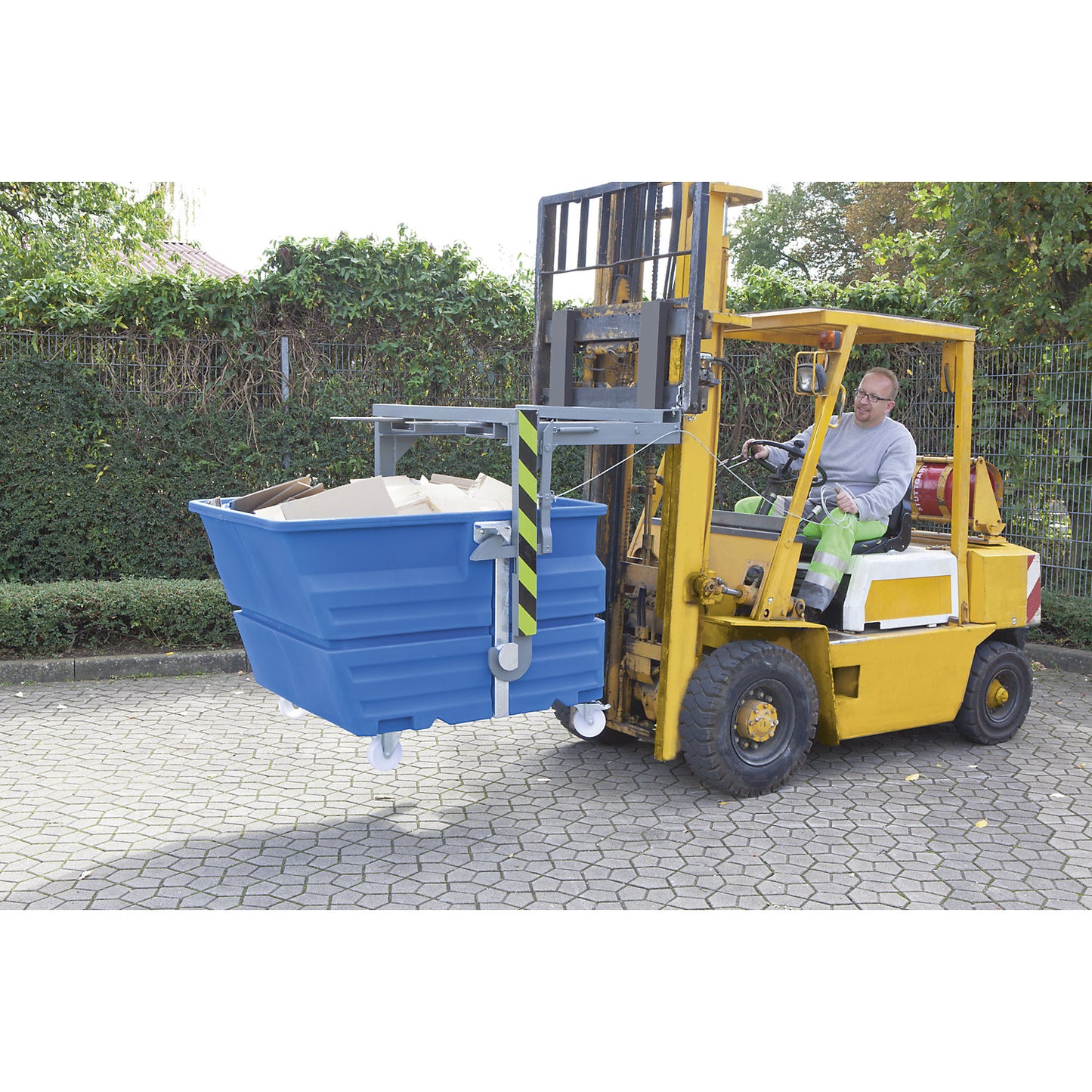 Tilting skip, PE, with suspension support bar, castors, capacity 0.6 m³, blue.