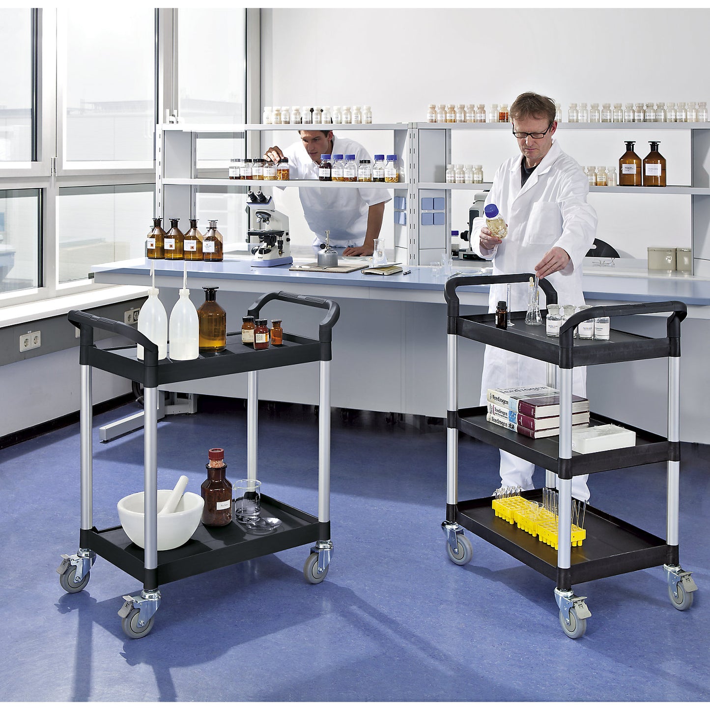 General purpose truck, 3 shelves, max. load 250 kg, LxWxH 1100 x 520 x 1020 mm, black.