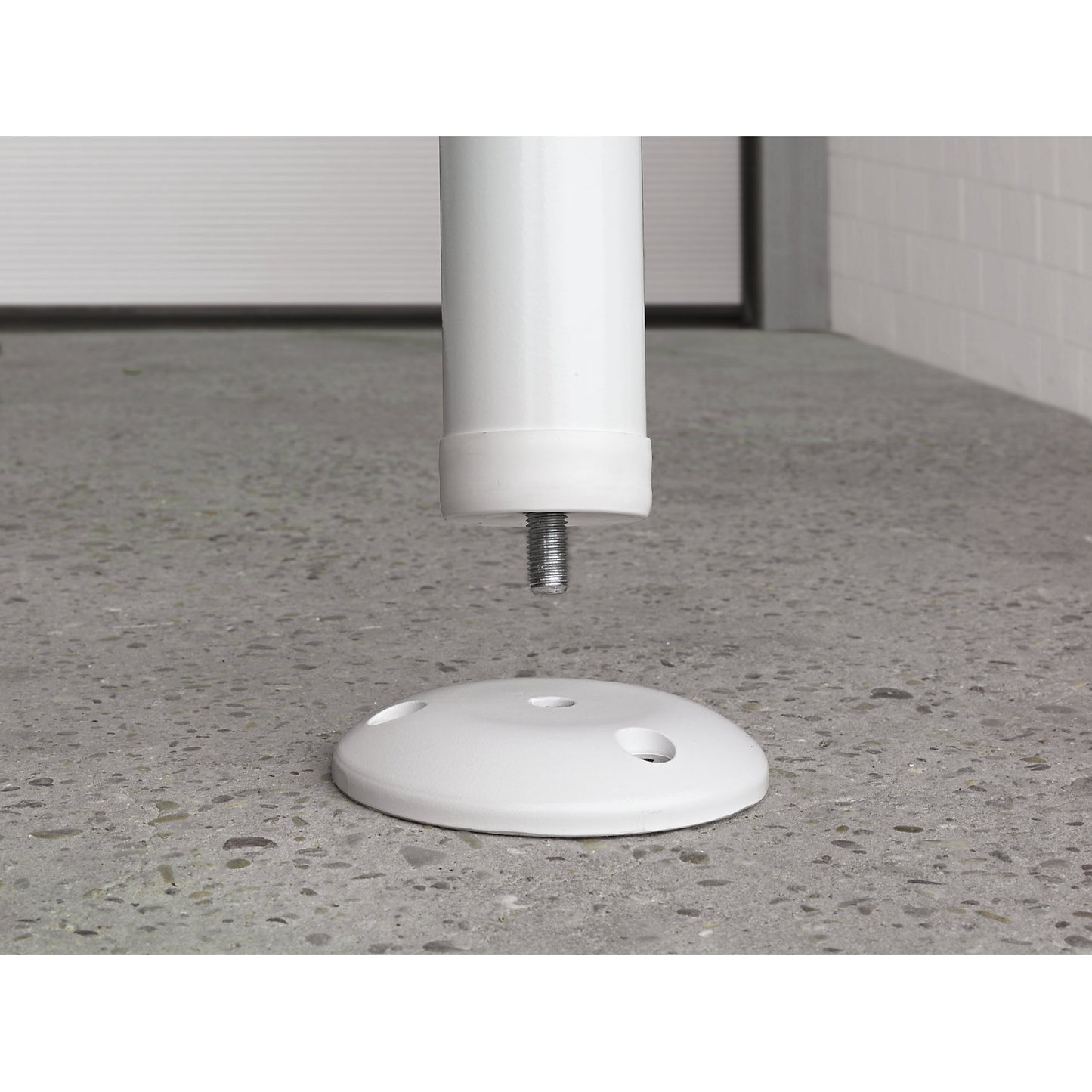 Barrier post made of round tubular steel, white/red, to bolt in place, Ø 76 mm.