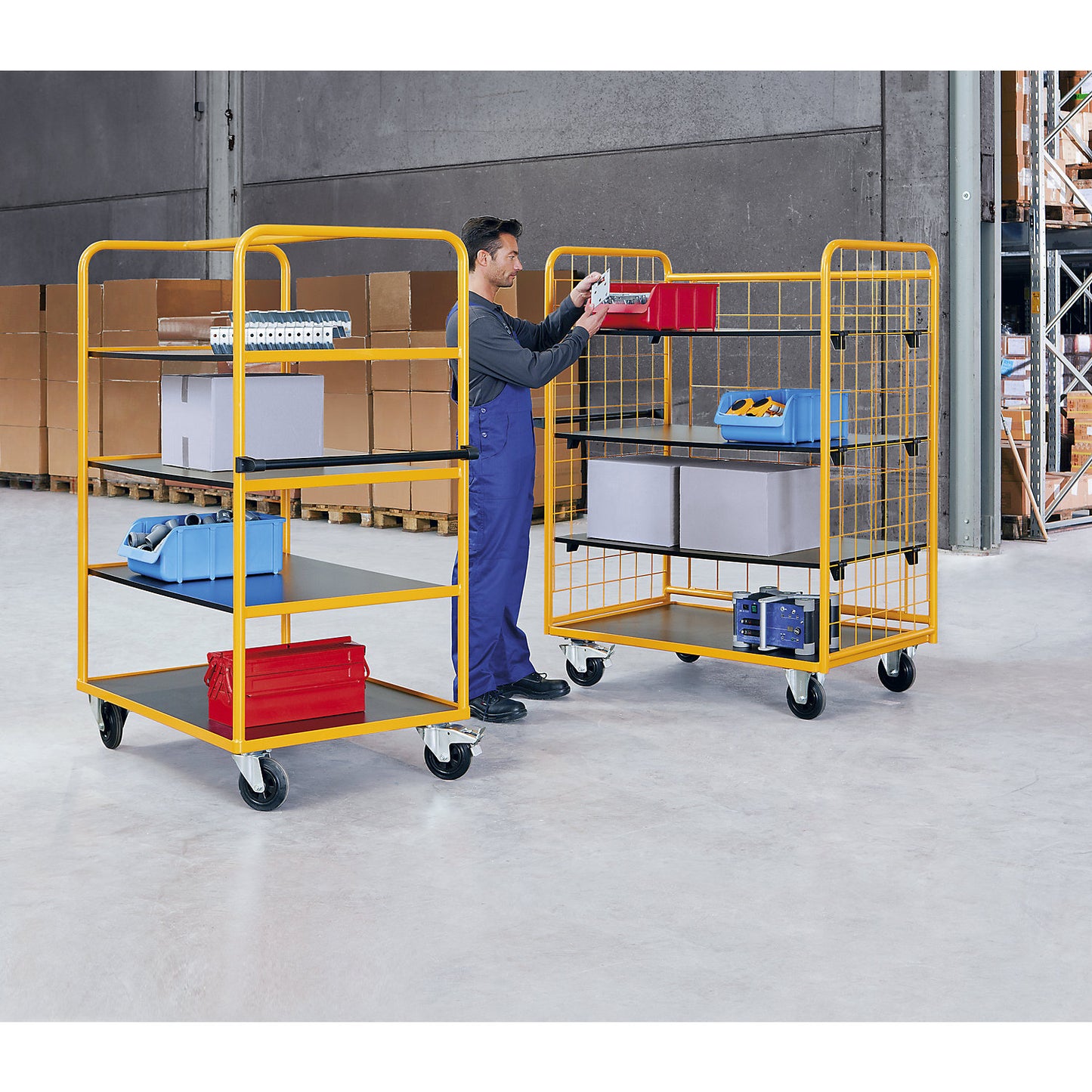 Professional shelf and platform truck, 3 shelves and 3 mesh panels, LxWxH 1395 x 800 x 1740 mm.
