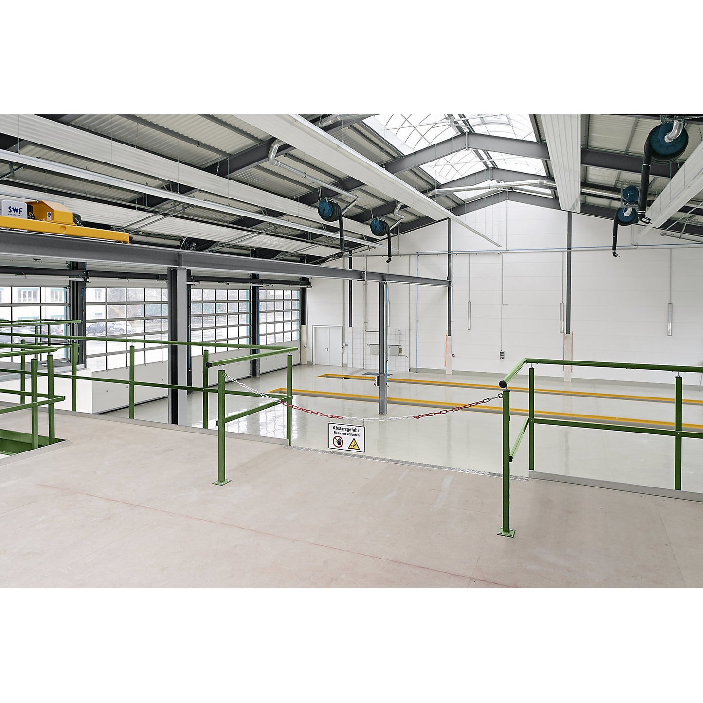 Railing for mezzanine floor, height 1000 mm, with hand rail and knee rail, per m.