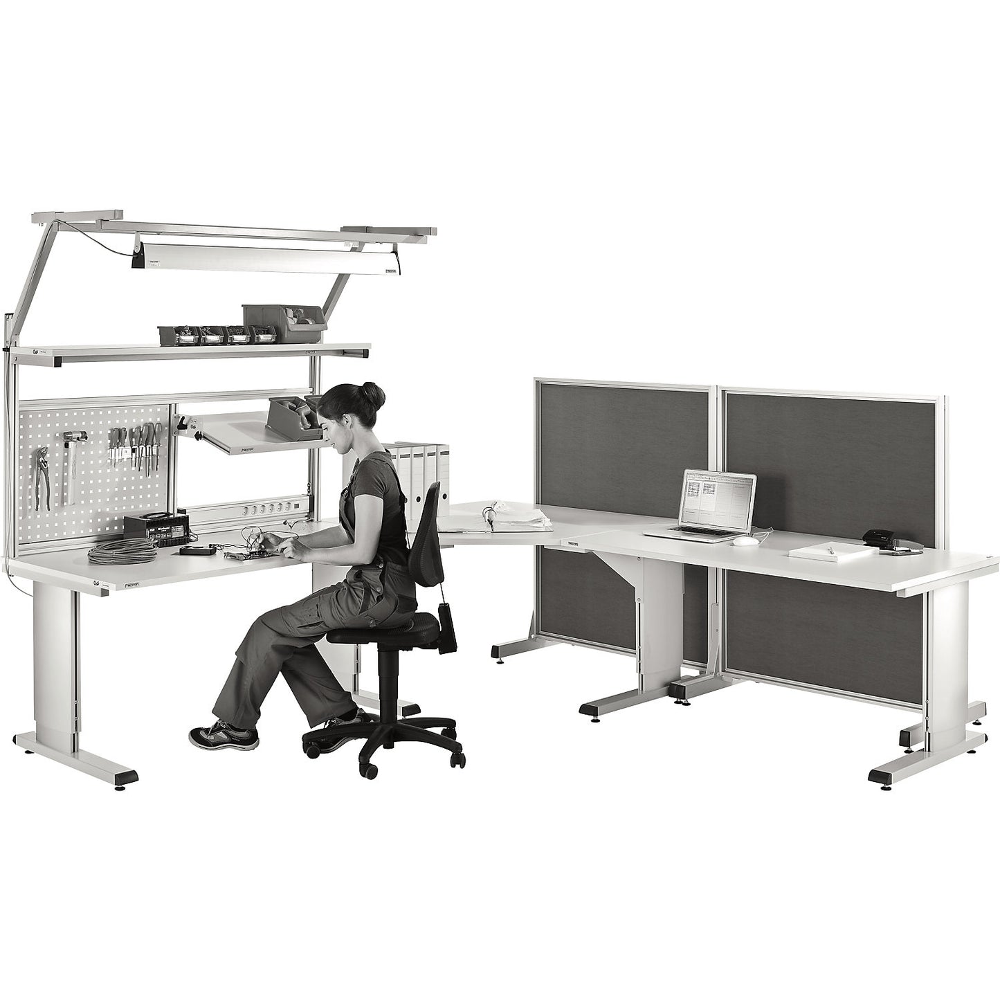 WB workbench, with electric height adjustment, WxD 1500 x 800 mm.