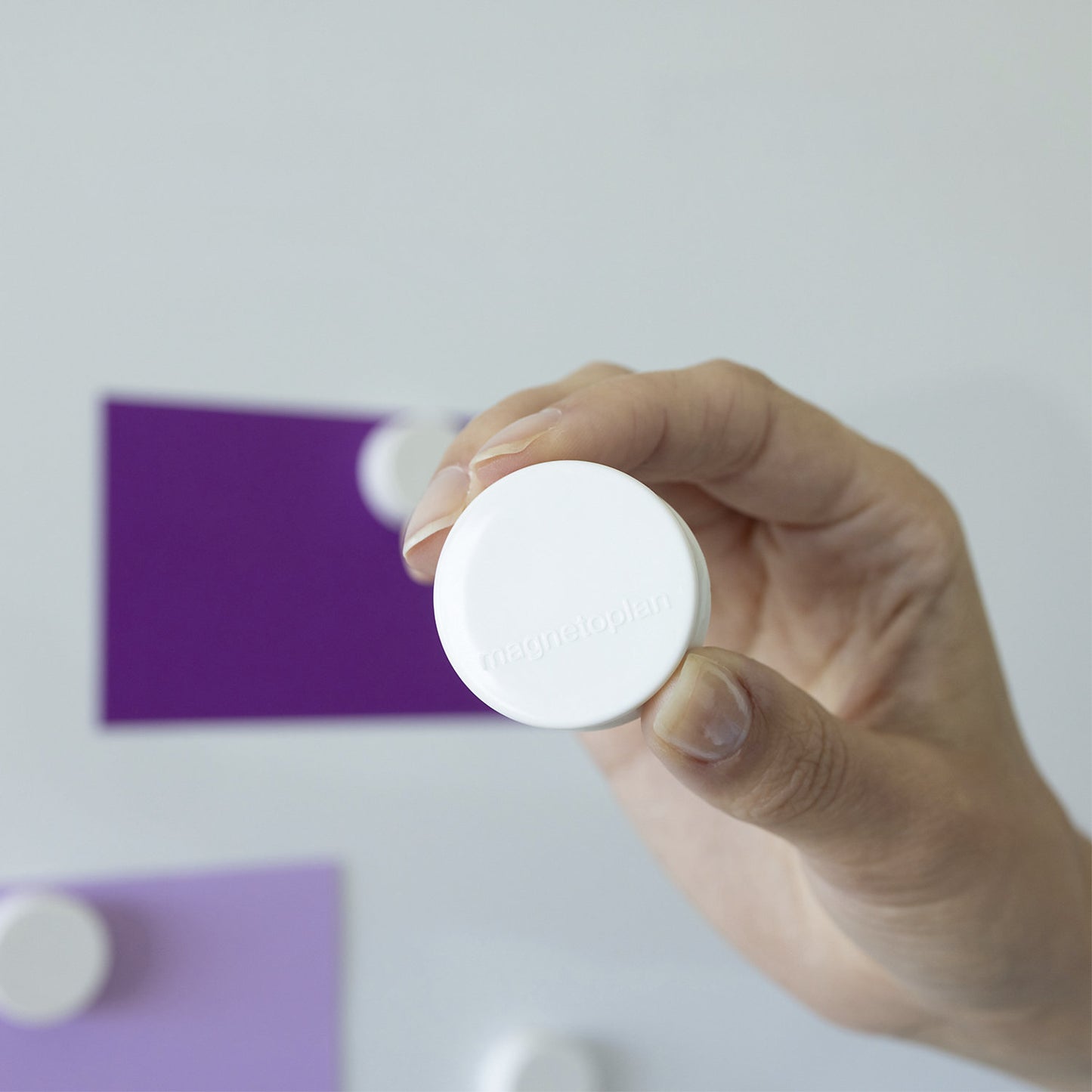 Ergo magnet, Ø 34 mm, pack of 50, white.