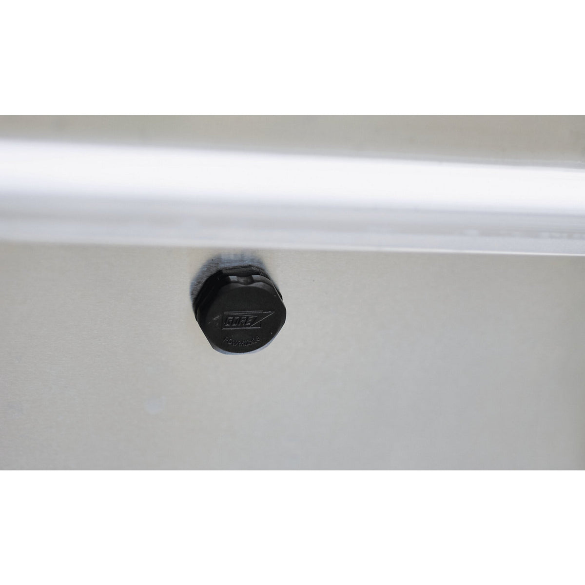 IP65 aluminium universal container, capacity 70 l, external dims. LxWxH 600 x 400 x 410 mm.