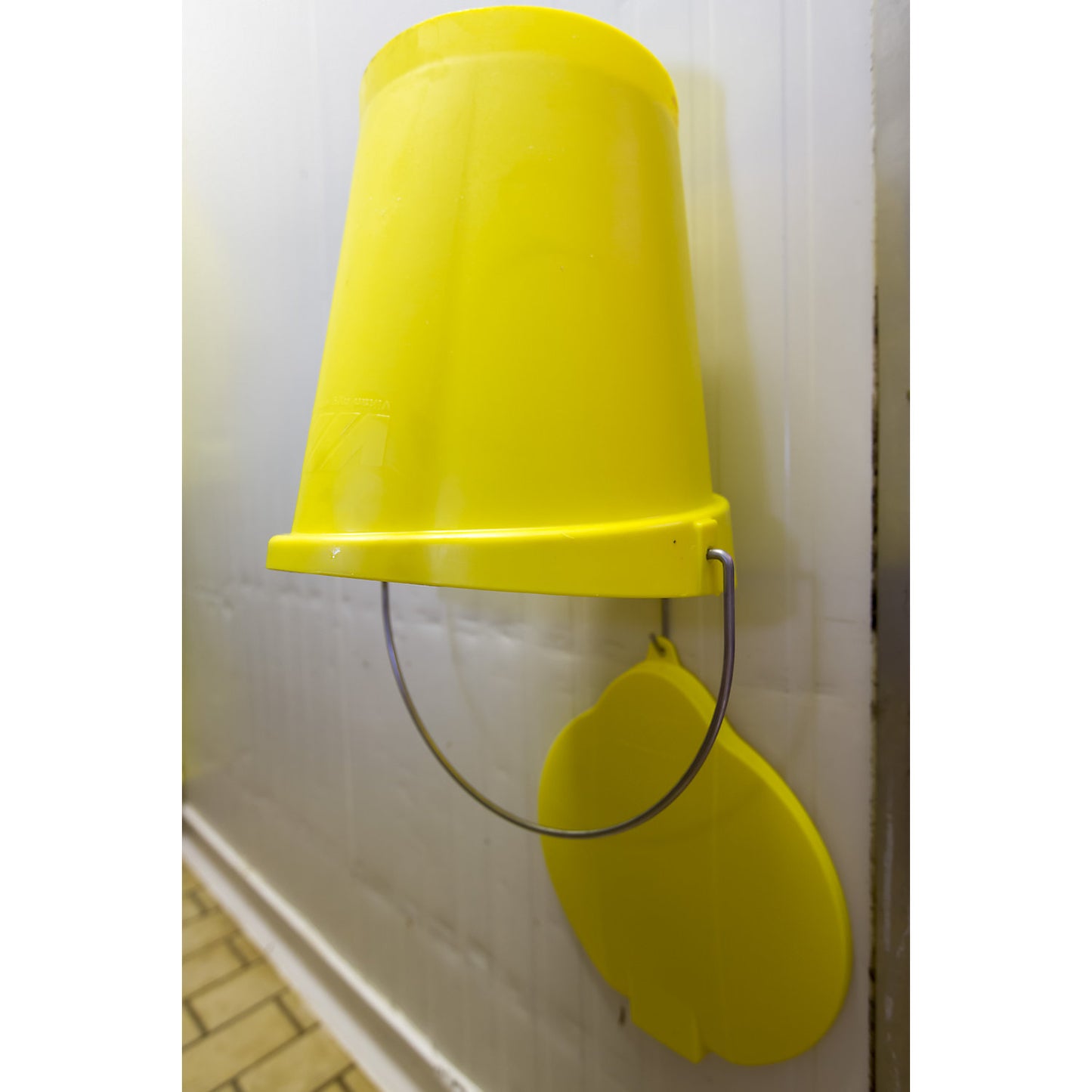 Bin, suitable for foodstuffs, capacity 12 l, pack of 6, green.
