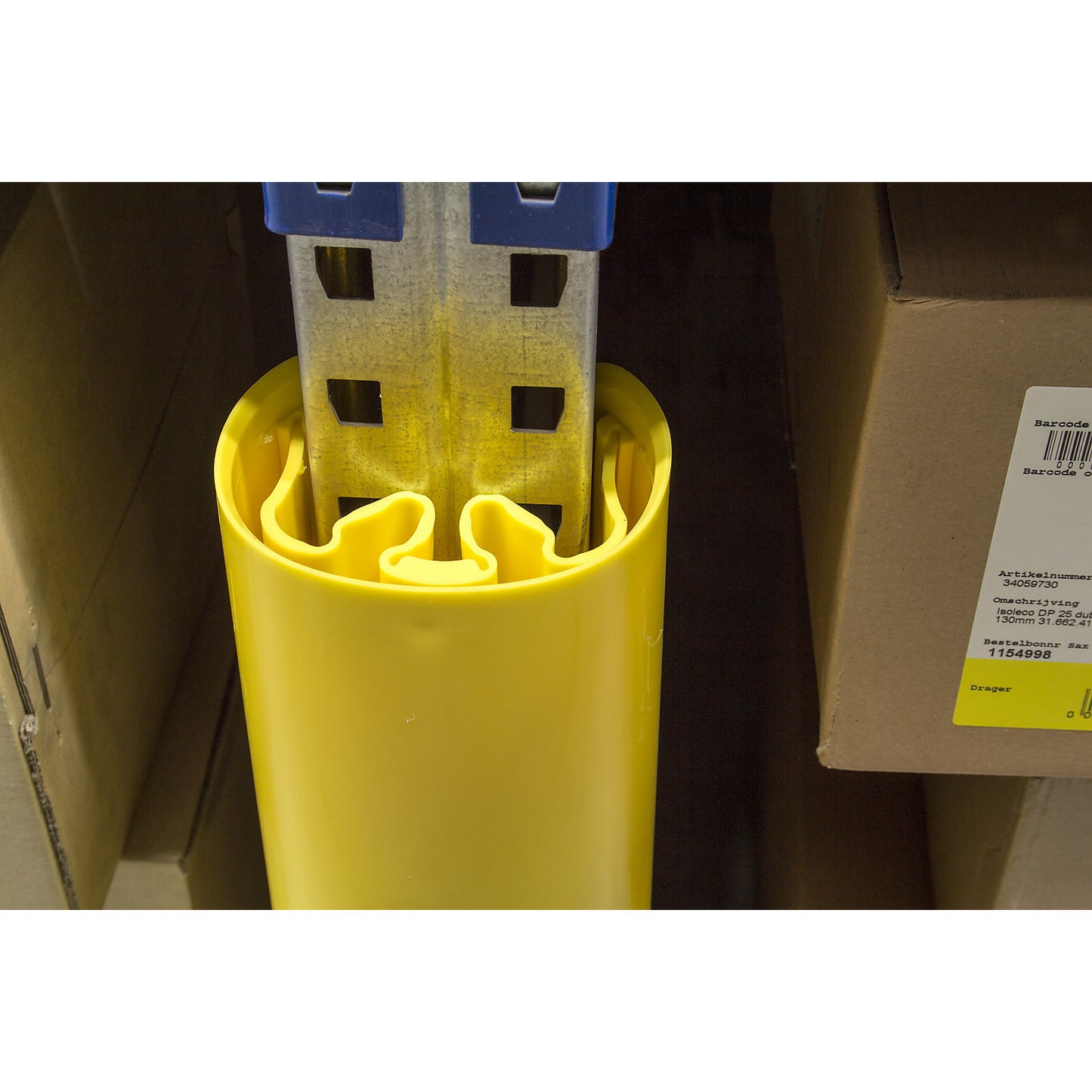 RackBull® rack leg protection, made of HDPE, height 600 mm, depth 70 - 80 mm.
