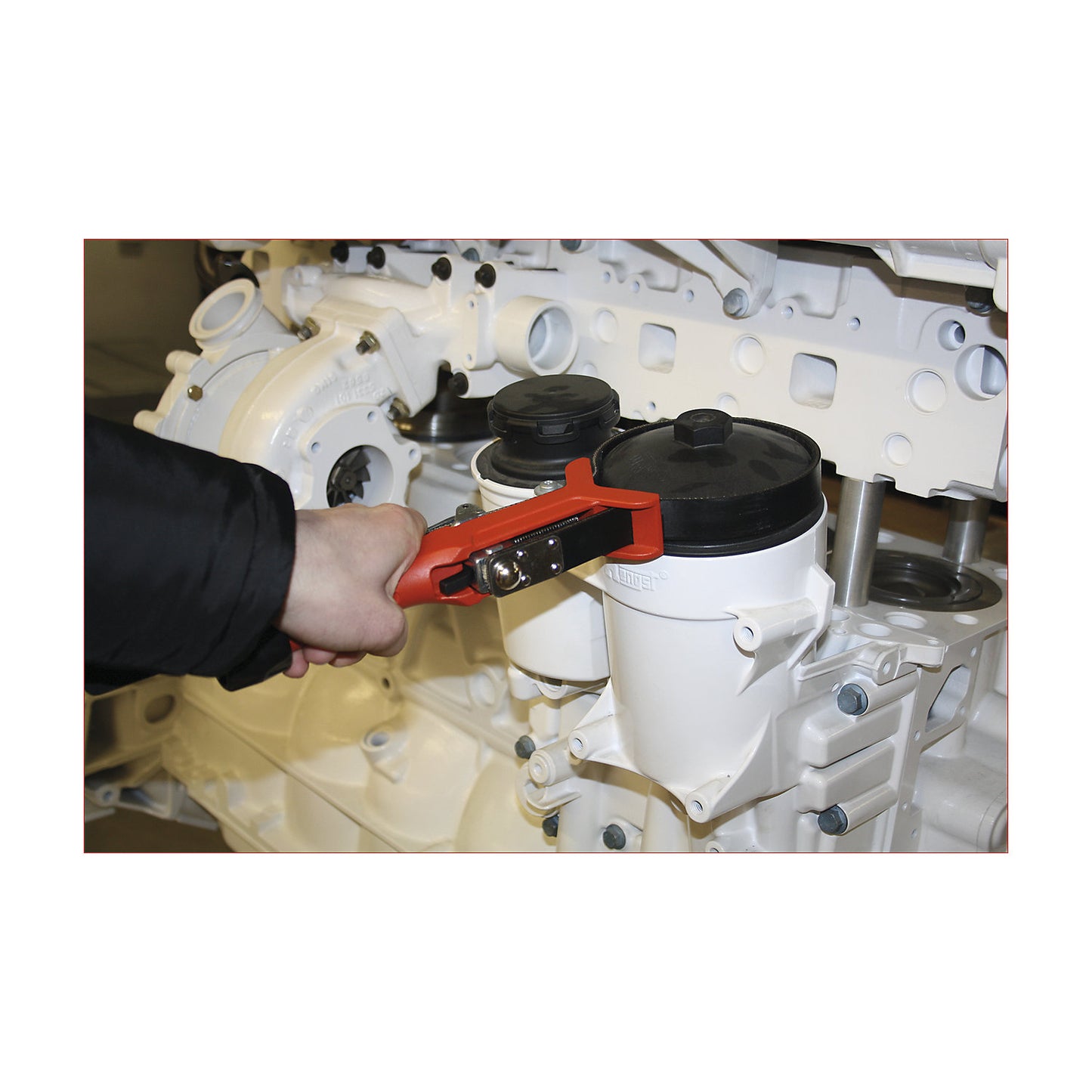 Belt wrench, length 250 mm, diameter 160 mm.