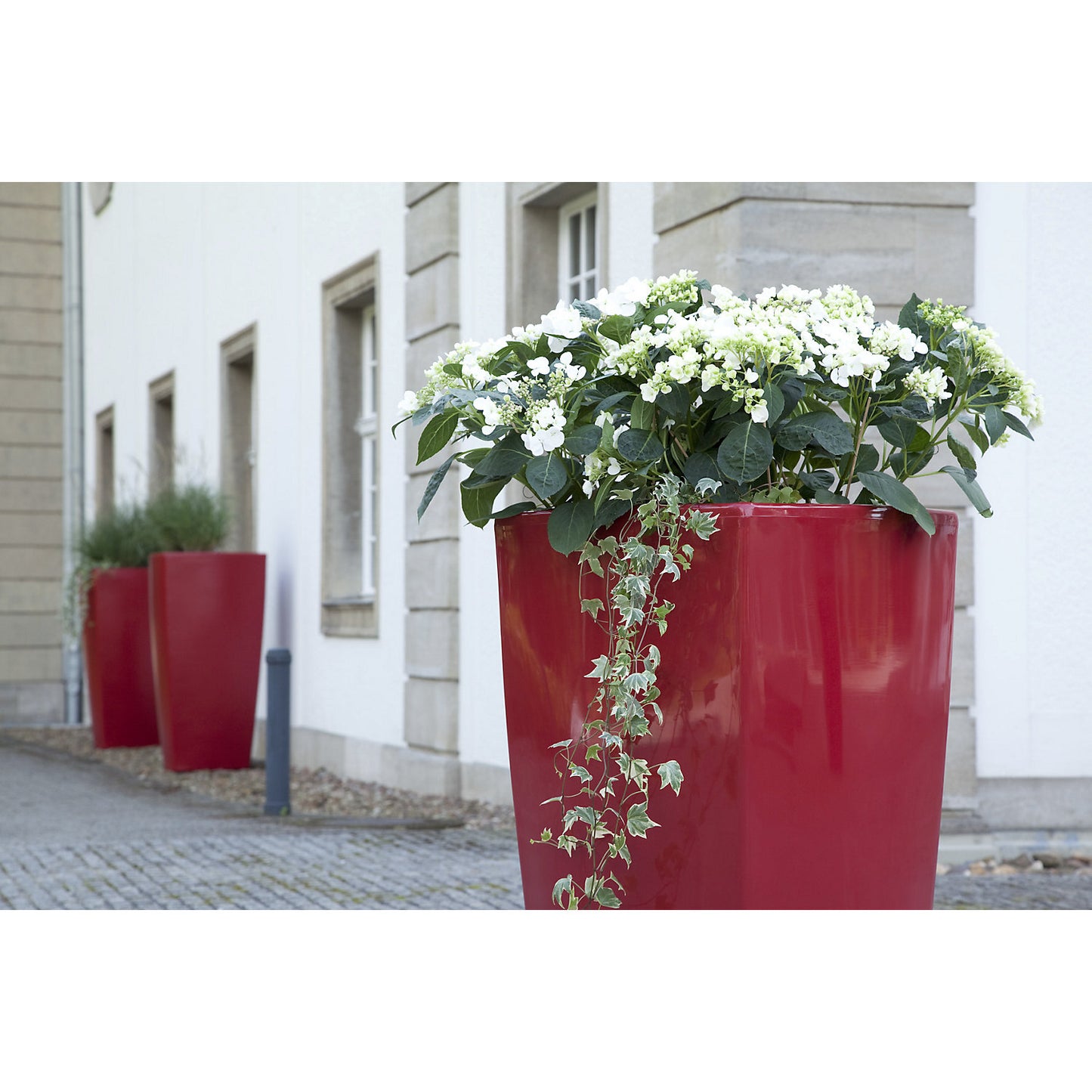 Plant container, TREVIA IV, HxWxD 900 x 470 x 470 mm, ruby red.
