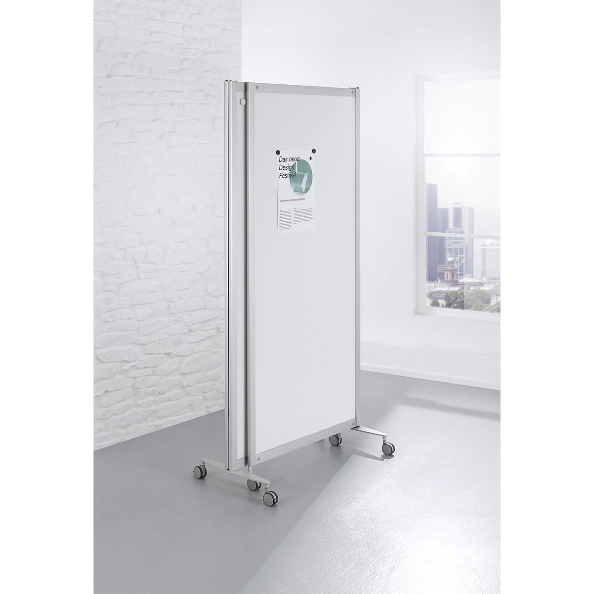 Mobile folding display panel, flame retardant, aluminium frame, magnetic board surface, HxWxD 1900 x 2800 x 450 mm, white.