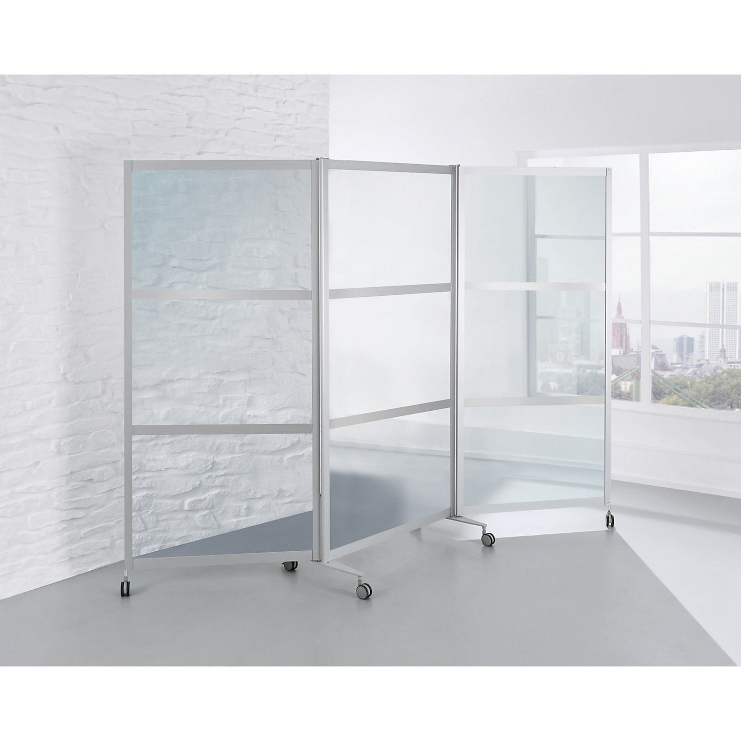Mobile folding display panel, flame retardant, aluminium frame with single pane safety glass, HxWxD 1900 x 2800 x 450 mm, clear.