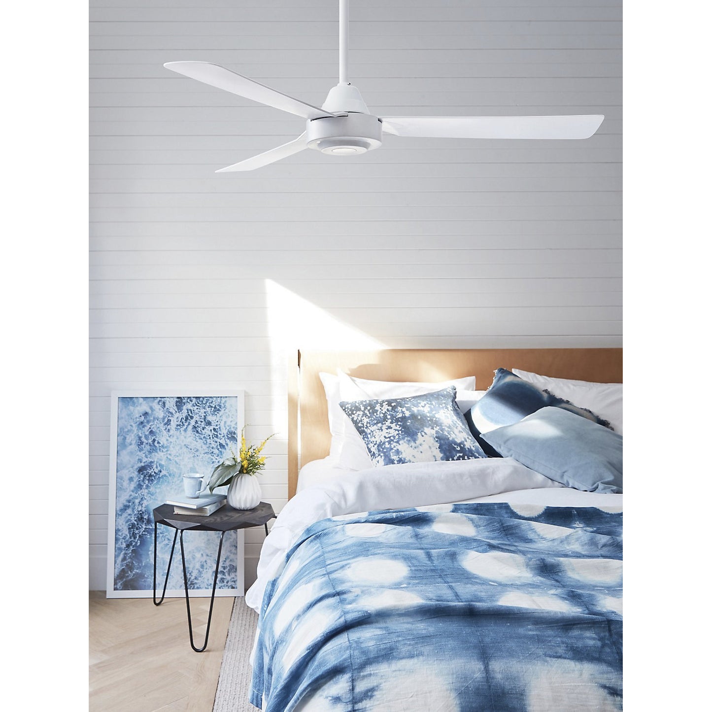 CALYPSO ceiling fan with wall switch, rotor blade Ø 1220 mm, white.