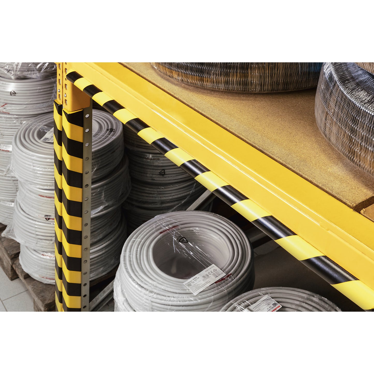 Edge protection profile, type C25R, 1 m profile, WxH 40 x 30 mm, yellow/black.