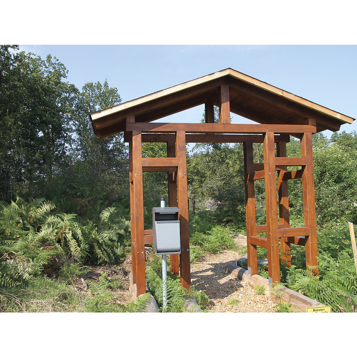 Outdoor waste collector, steel, capacity 22 l, for post mounting.