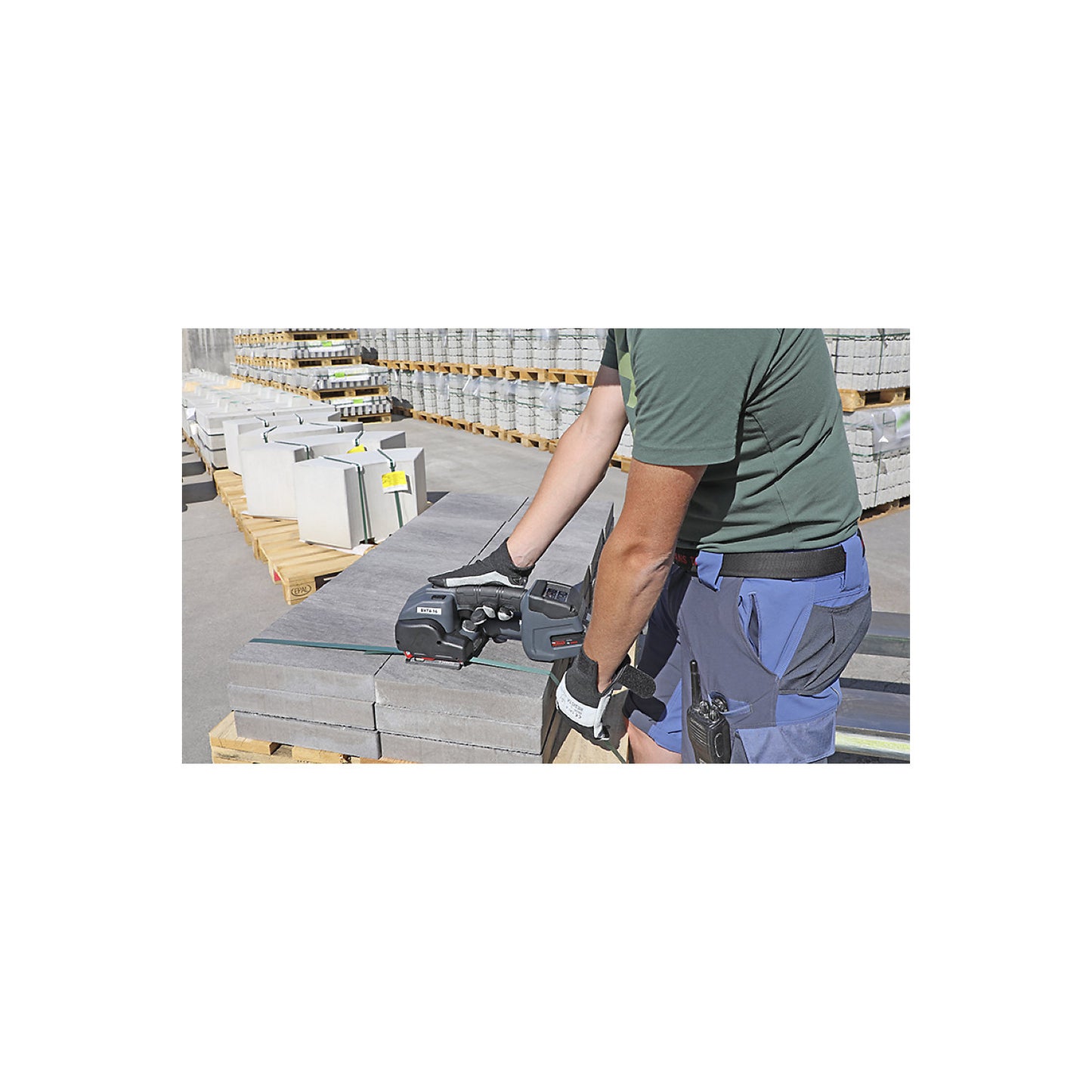 BXT-4 rechargeable strapping tool for PP and PET strapping, fully automatic, black, professional, for strap width 16 - 19 mm.
