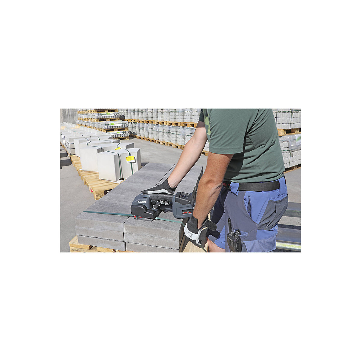 BXT-4 rechargeable strapping tool for PP and PET strapping, fully automatic, black, professional, for strap width 16 - 19 mm.