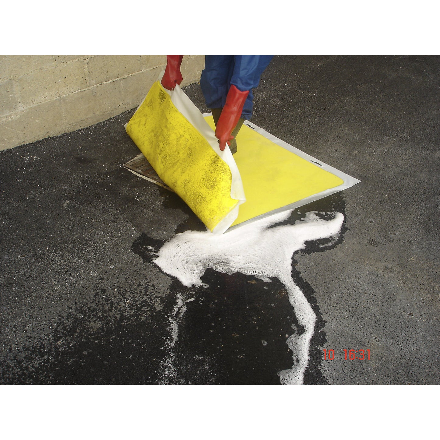 Flexible sealing mat, square, reusable, with box, LxWxH 800 x 800 x 8 mm.