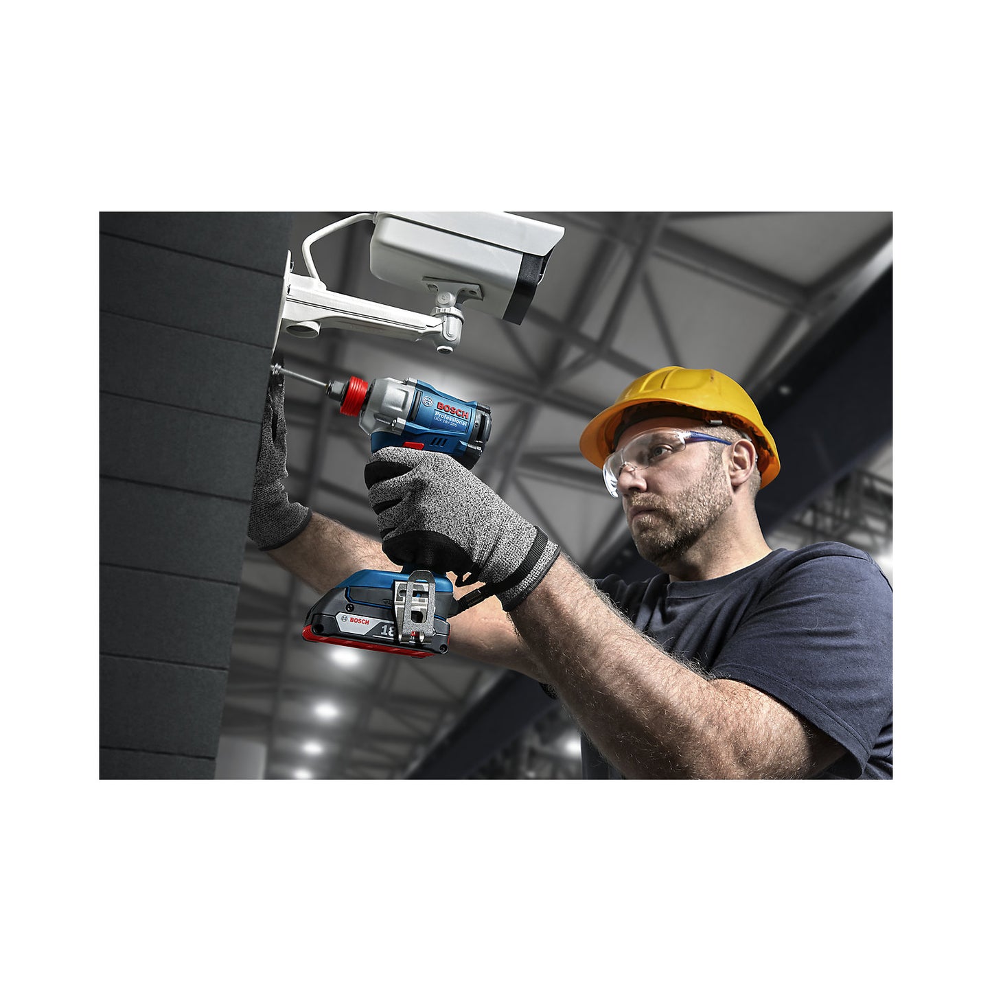 Cordless impact wrench GDX, 18V-285, in L-Boxx.
