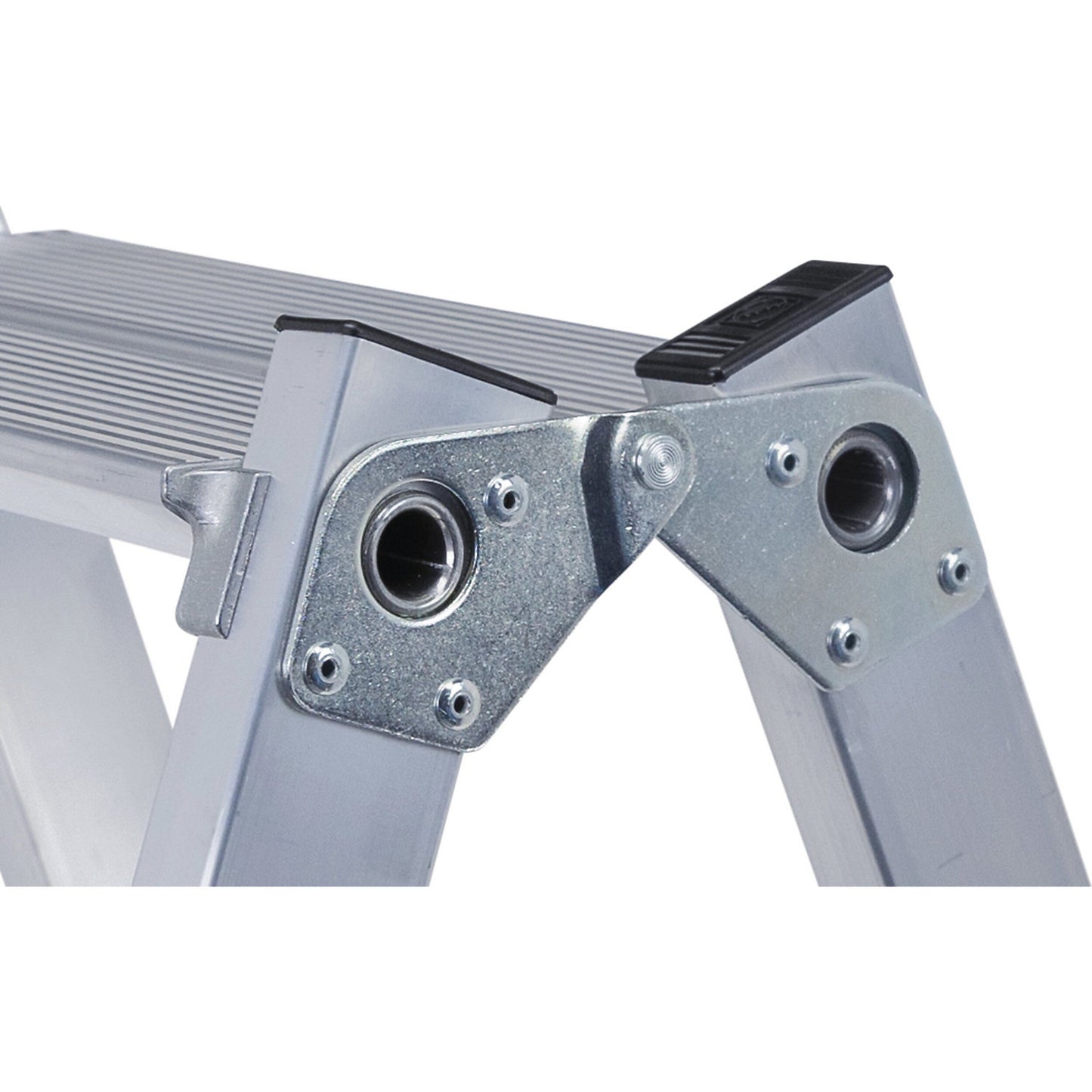Aluminium step ladder, double sided access, robust steel hinges, 2 x 4 steps.