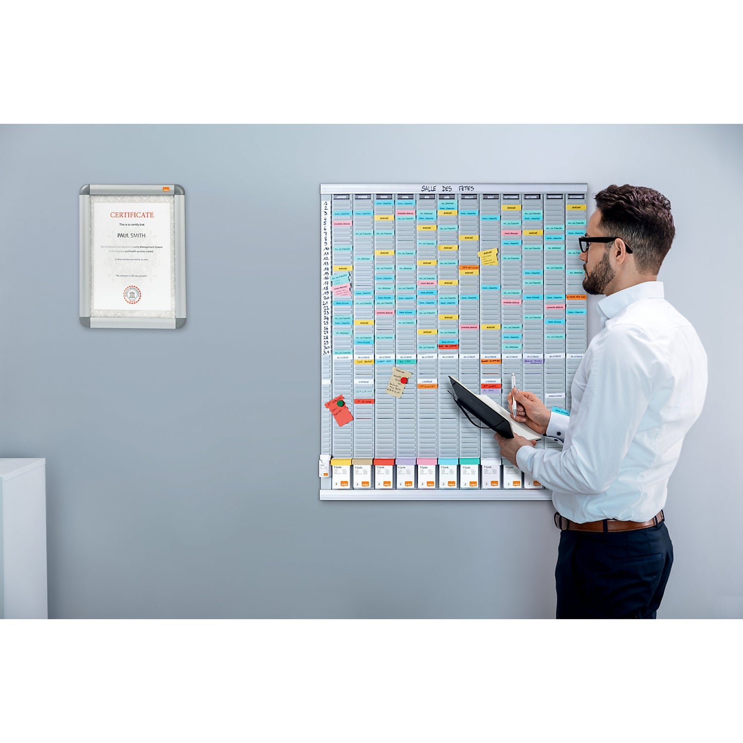 T card planner, yearly planner, 12 modules with 54 slots each, with 1000 T cards in 10 colours.