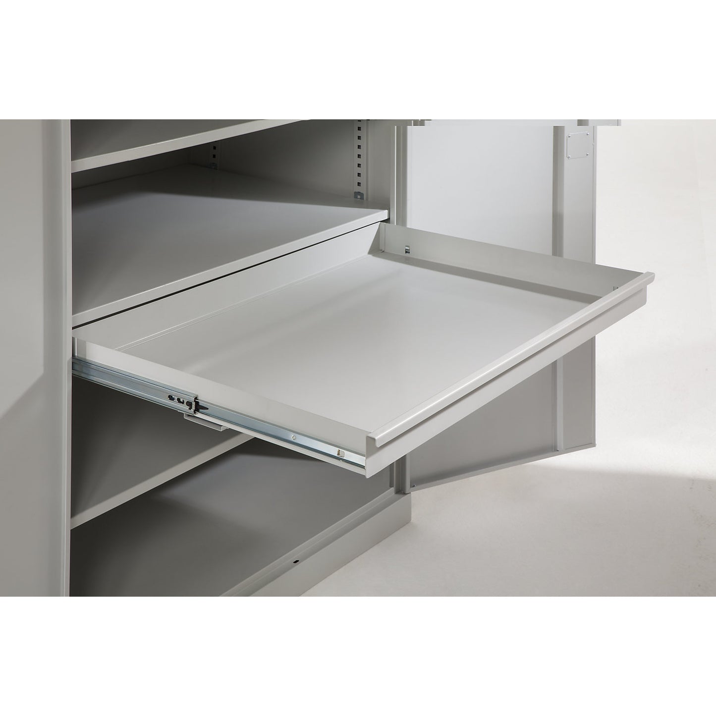 Single drawer, max. load 45 kg, width 1000 mm.
