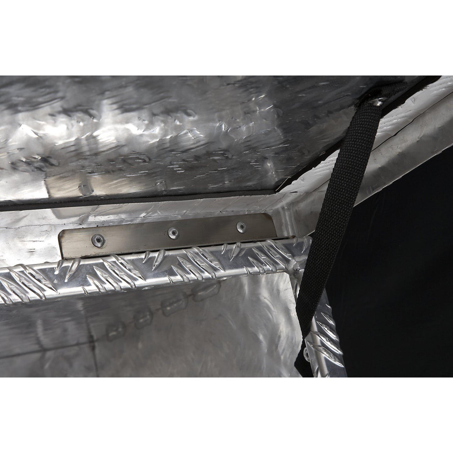 Aluminium chequer plate transport case, without gas pressure spring, capacity 37 l.