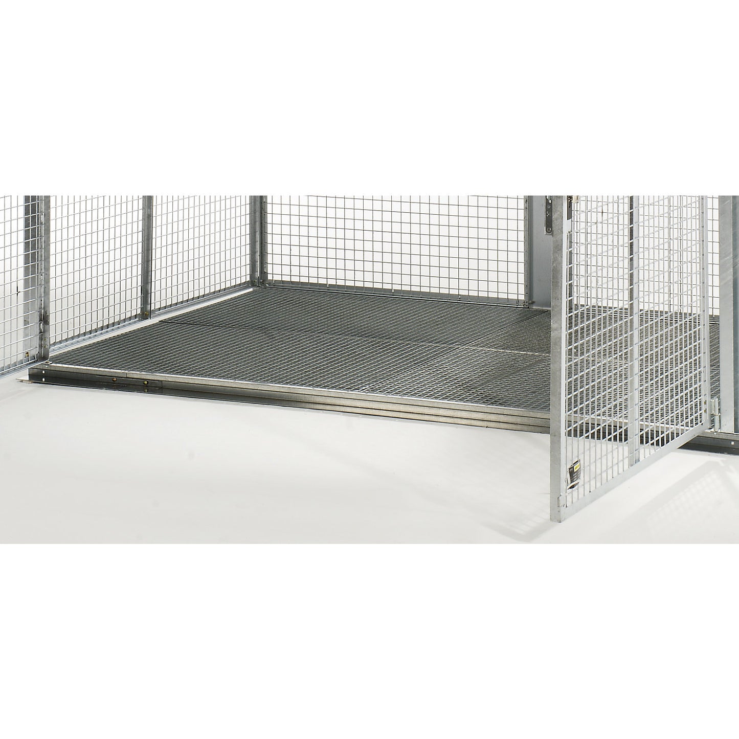 Grate floor, can be driven on, for WxD 3100 x 2100 mm.