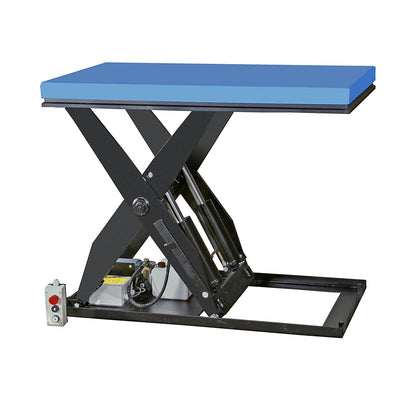 Compact lift table, platform LxW 1300 x 800 mm, max. load 2000 kg, operating voltage 400 V.