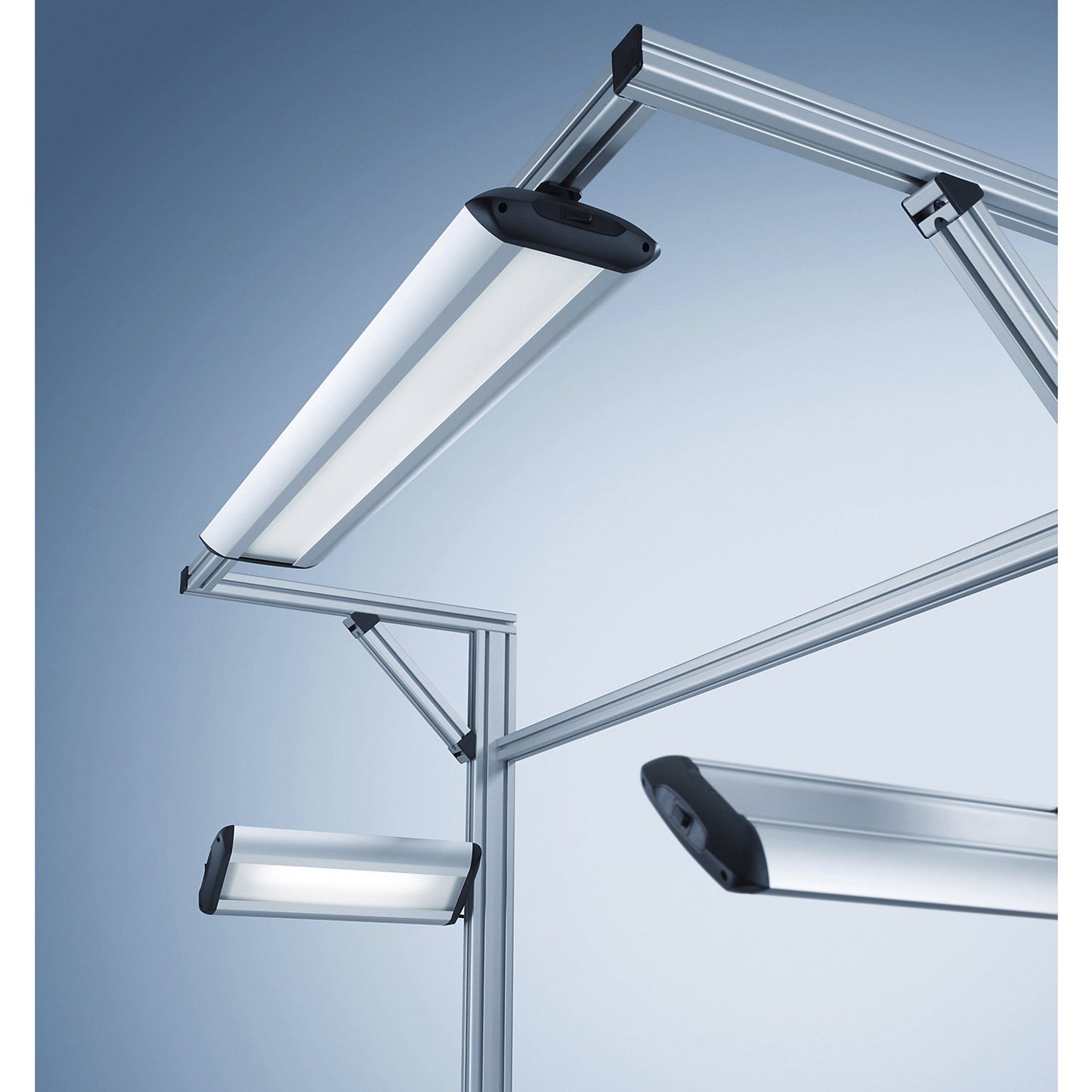TAMETO LED system light, fixed mounting at the top, 29 W, width 956 mm.