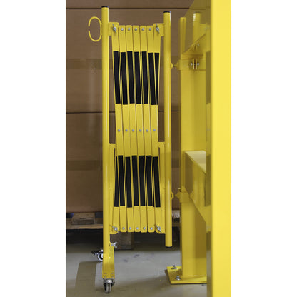 Expanding barrier for safety railings, length 3600 mm, weight 15.9 kg.