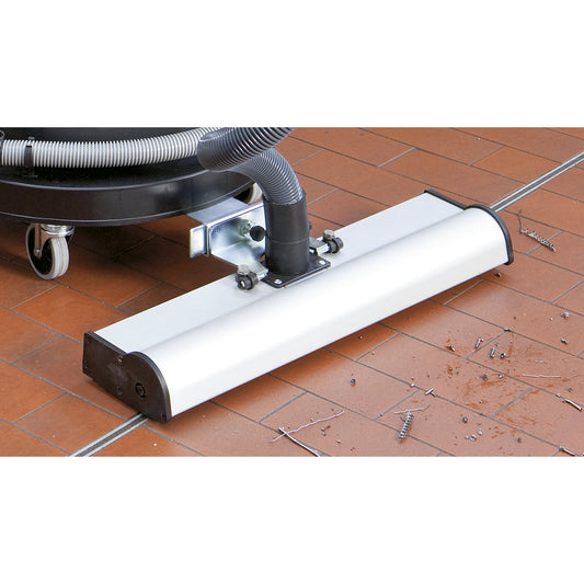 Floor nozzle, for vacuuming large areas, operating width 600 mm.