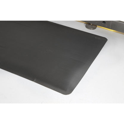 FLUTED RIBBED ergonomic matting, width 900 mm, sold by the metre, 2-layer, weight 6 kg.