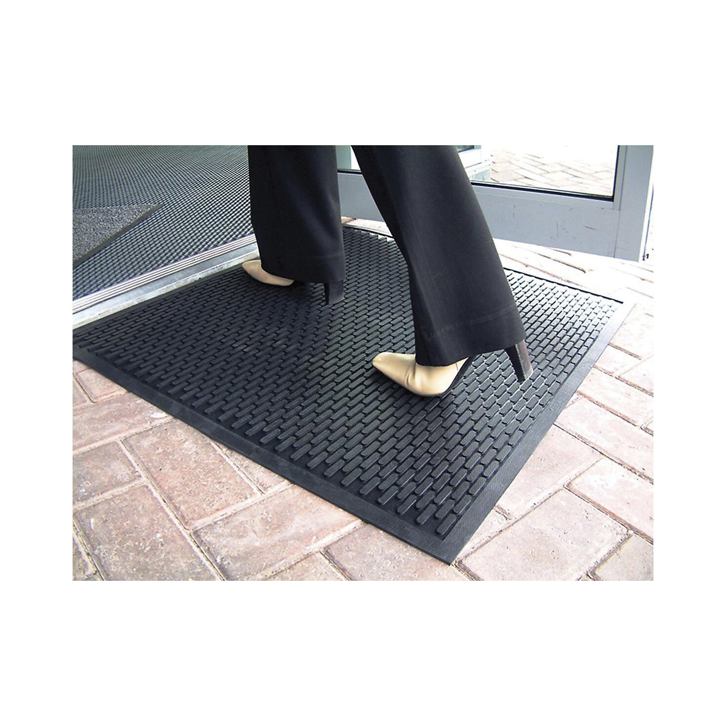 Entrance matting, black rubber, LxW 3000 x 850 mm.