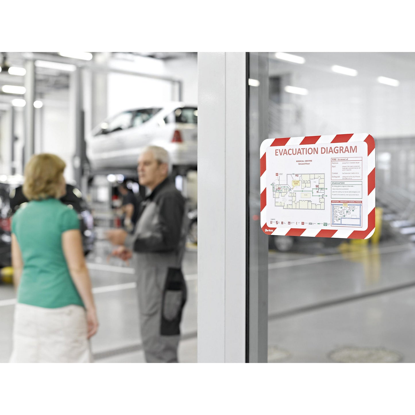 Transparent sleeve for documents, A4, with magnetic latch, self adhesive, red / white, pack of 2.