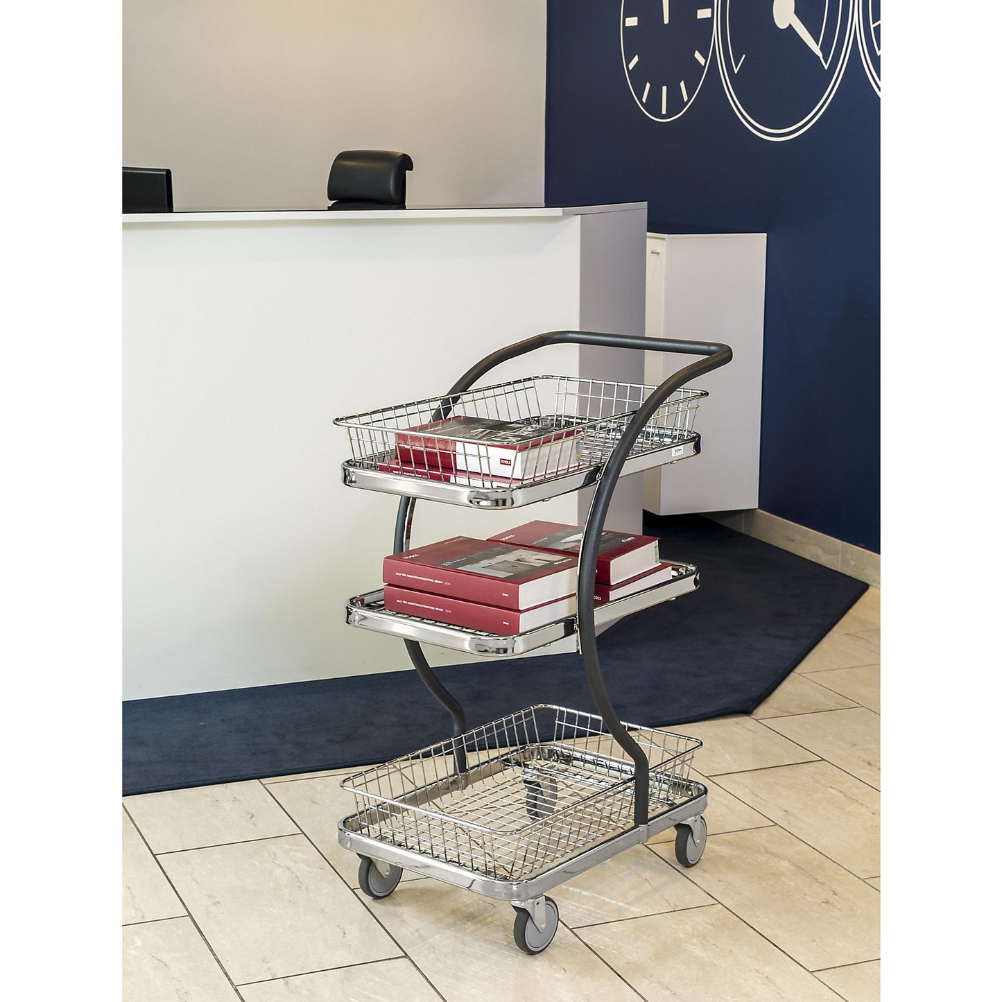 C-LINE shopping and table trolley, with 1 shelf, 2 chrome plated wire baskets, shelf heights 160, 580, 800 mm.