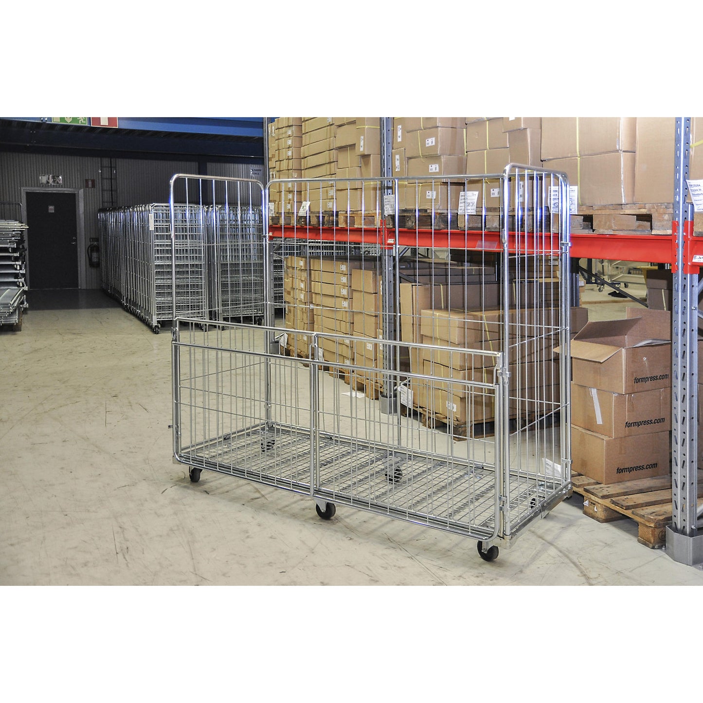 XXL 4-sided roll container, folding long side, without wheel stops.