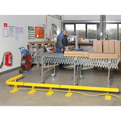 Impact protection barrier, to bolt in place, outside corner.