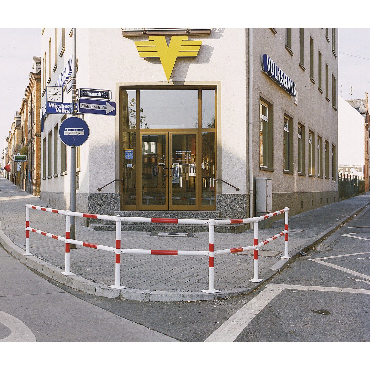 Railing system, upright for setting in concrete, zinc plated.