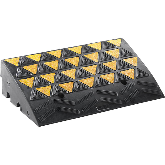 Kerb ramp, yellow/black, reflective, LxWxH 600 x 300 x 100 mm.
