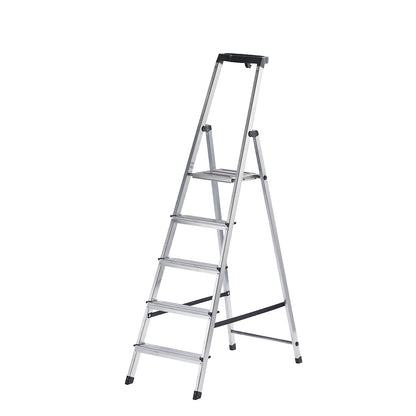 Step ladder, with safety platform and non-slip strips, 8 steps.