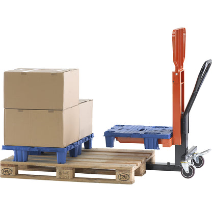 Display pallet stacker, lifting range 90 - 390 mm, max. load 250 kg.