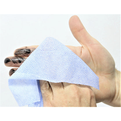 Moist cleaning cloths, microbeads, hands/surfaces, 8 canisters with 80 cloths, 200 x 220 mm.